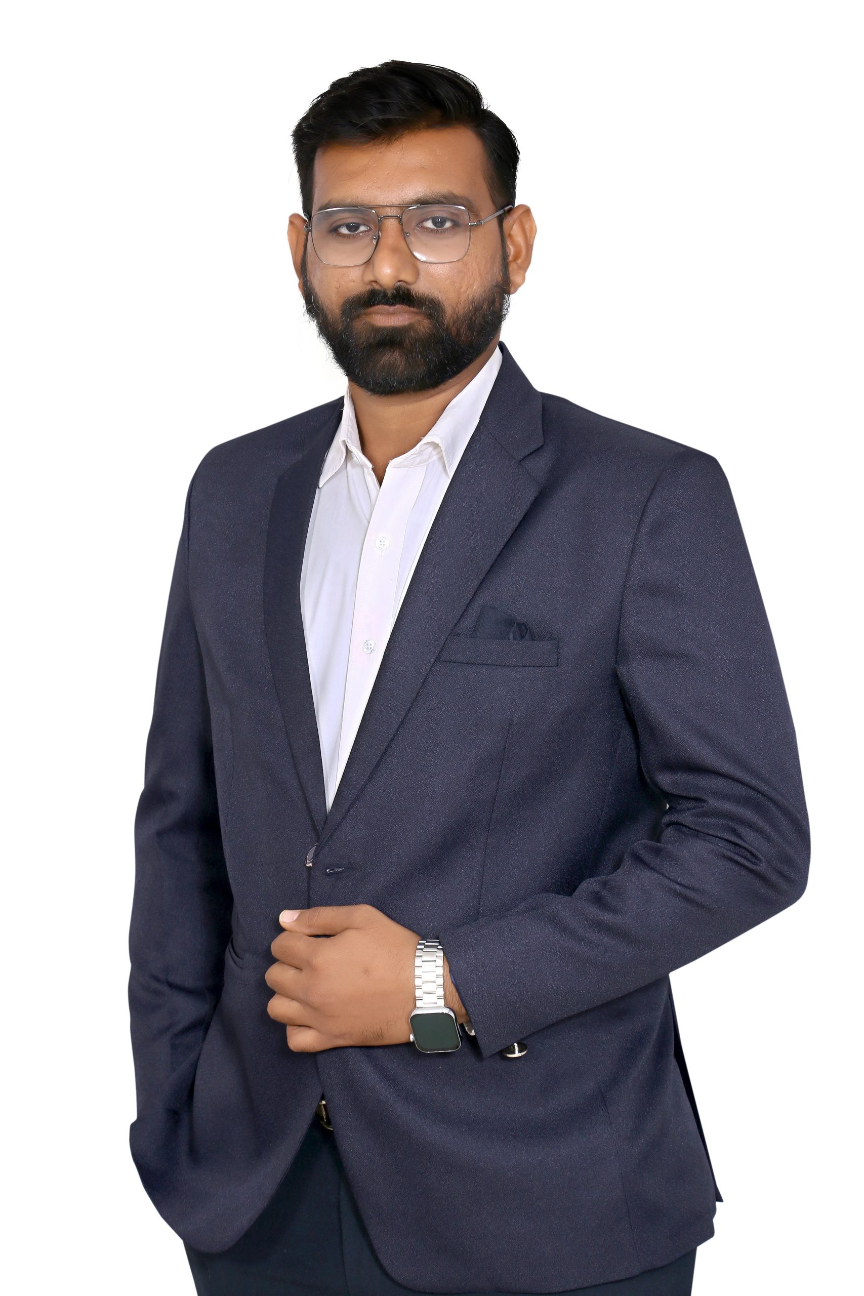 Mr.VIVEK MAKVANA